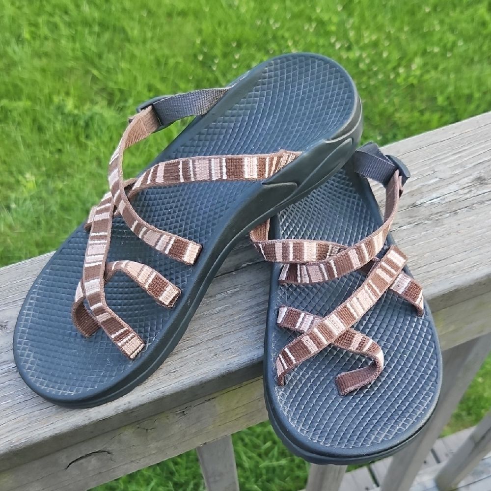 Chaco ZX/2 Classic Sandals Brown & Pink Strappy Vibram Sole – Size 9